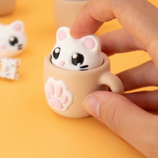 Sippy the Clickable Teacup Mouse